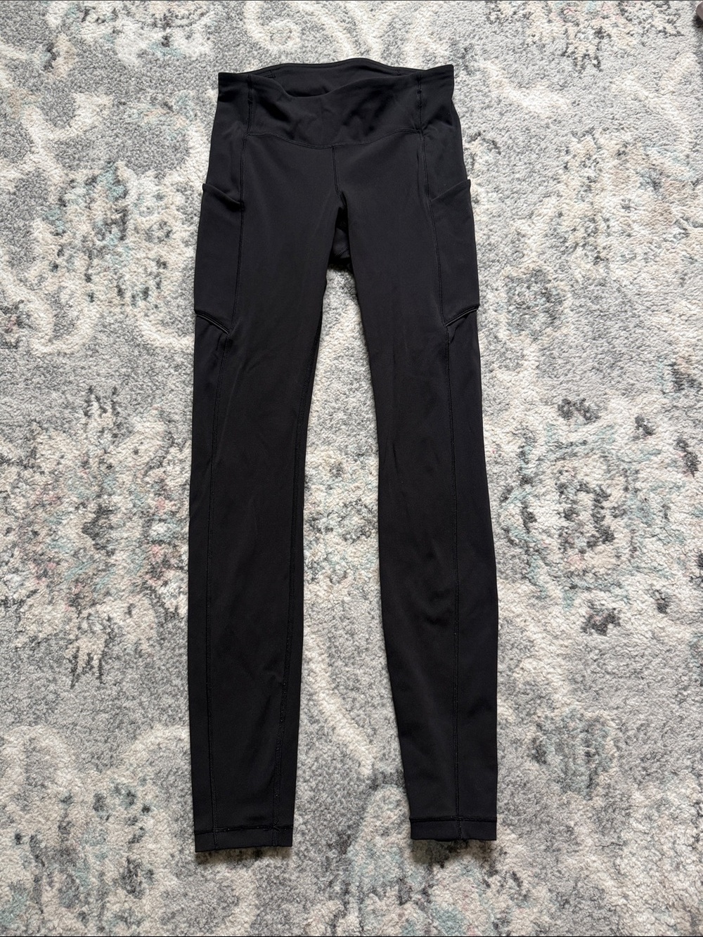 Lululemon Speed Up Tight *Full-On Luxtreme 28" Size 4